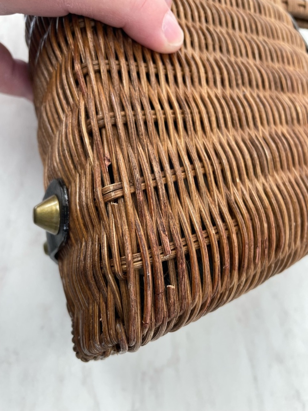 Vintage - Maxx New York Brown Whicker Rattan Purse Brown with Gold Hardware - Picture 6 of 11